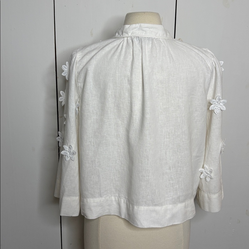 Loft white floral applica linen blend modern tie neck blouse size Medium - Picture 5 of 8